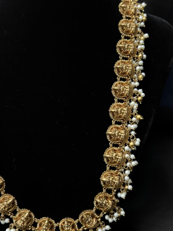 Long necklace set with earrings