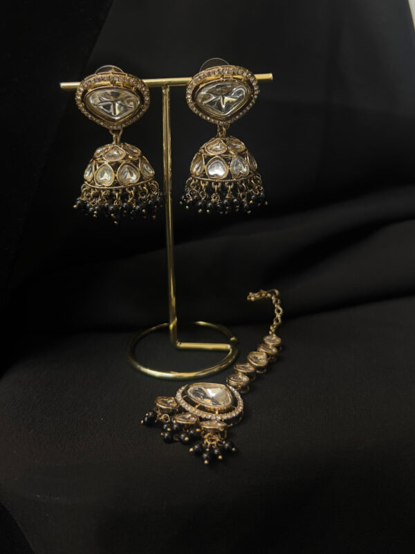 Choker set with earrings